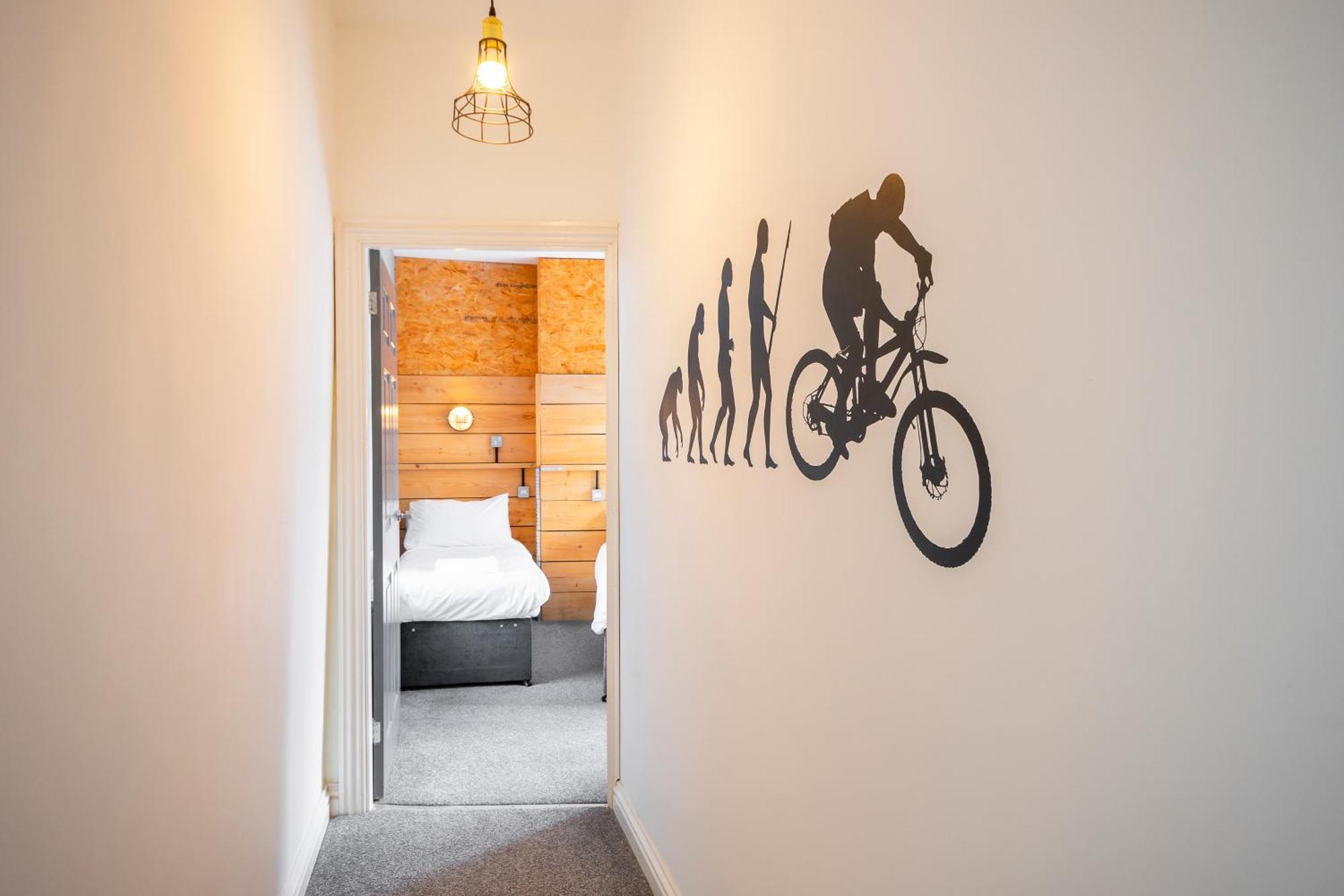 Riverside Great House In The Afan Forest Bike Park By Staystaycations Glyncorrwg Eksteriør bilde